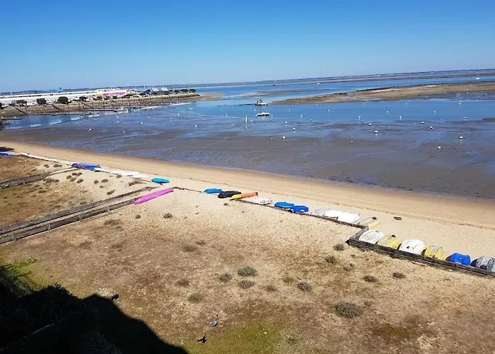 T2 Les Pieds Dans L'eau *